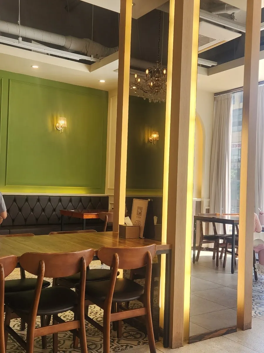 Seating area with comfortably spaced tables