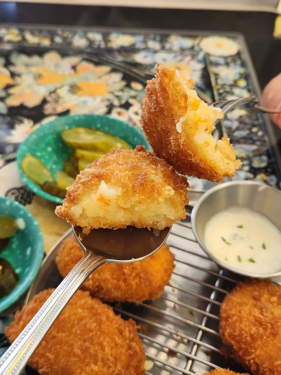 Half shrimp potato, half vegetable croquette
