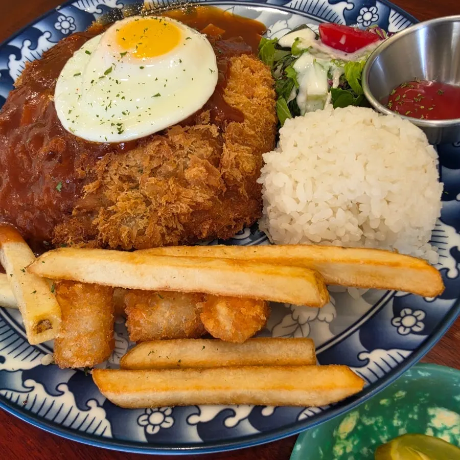 Crispy fried cheese pork cutlet