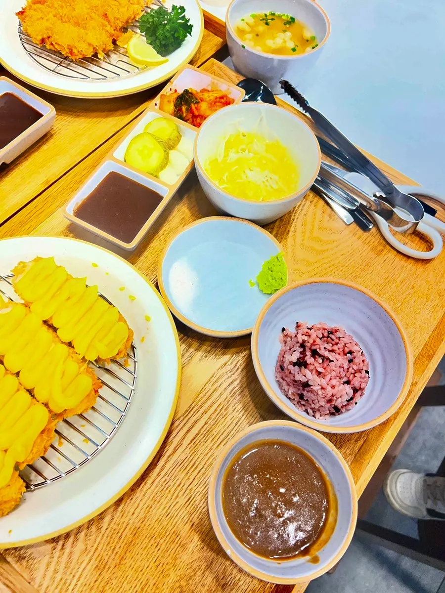 Full sweet potato cheese katsu set meal