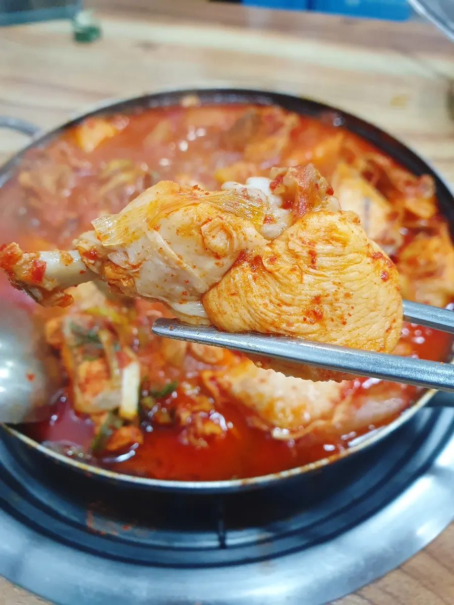 Tender chicken infused with seasoning