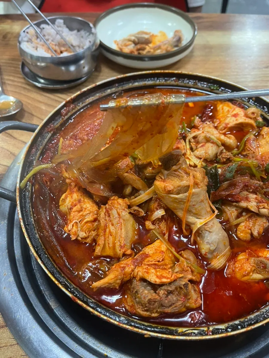 닭볶음탕 감자와 추가 구성 사진