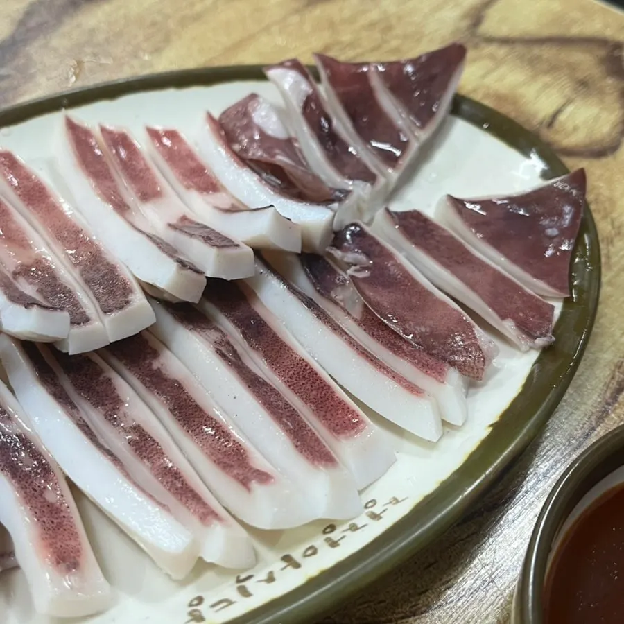 밥과 술안주로 즐긴 메뉴 구성