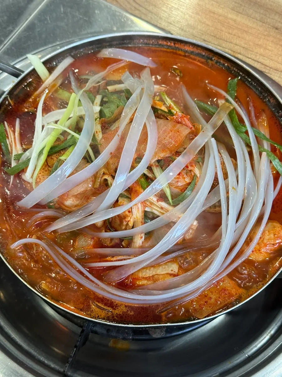 Added wide glass noodle side with scallions
