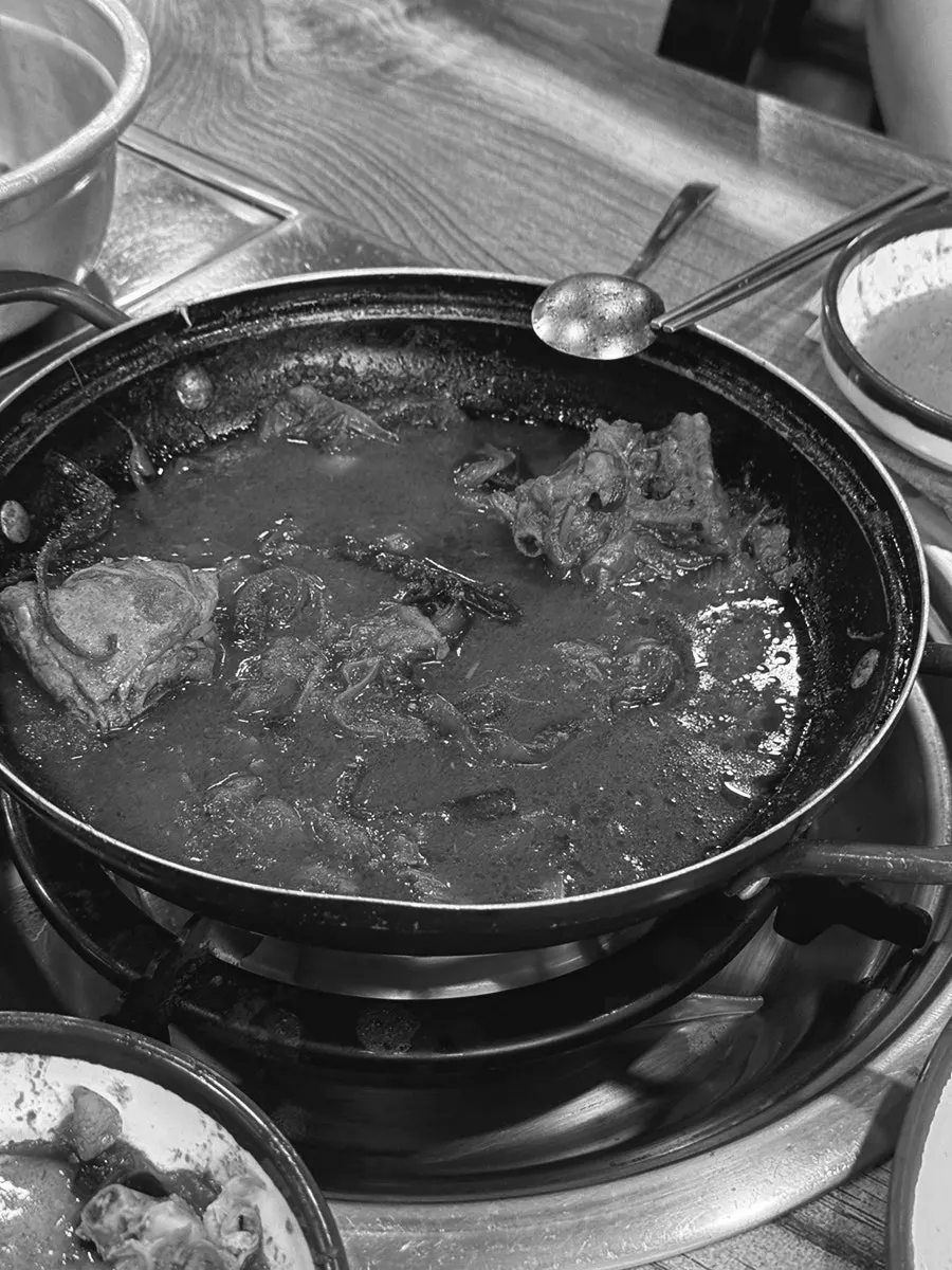 Nearly empty pot of dakbokkeumtang