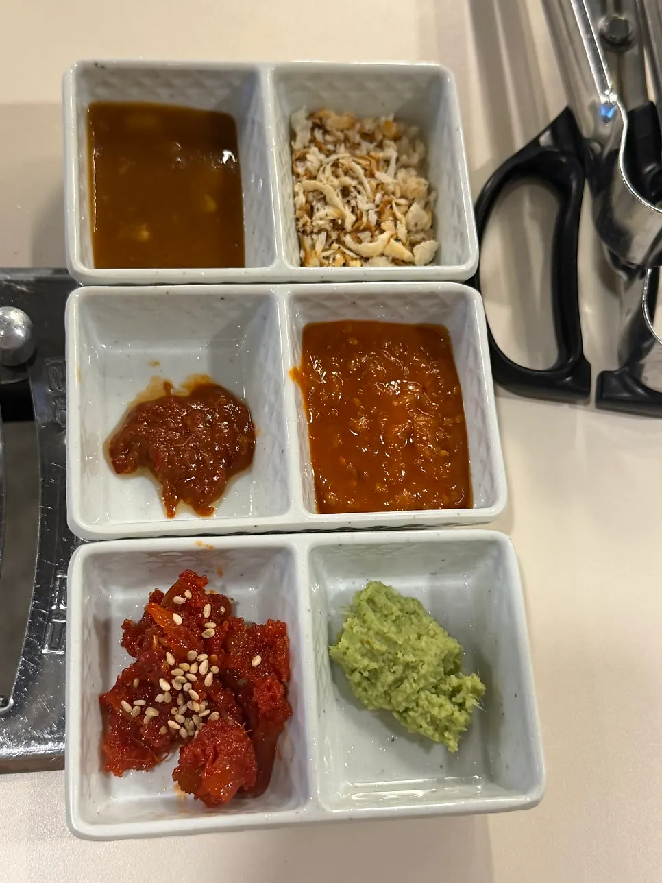 Plate of 6 different sauces