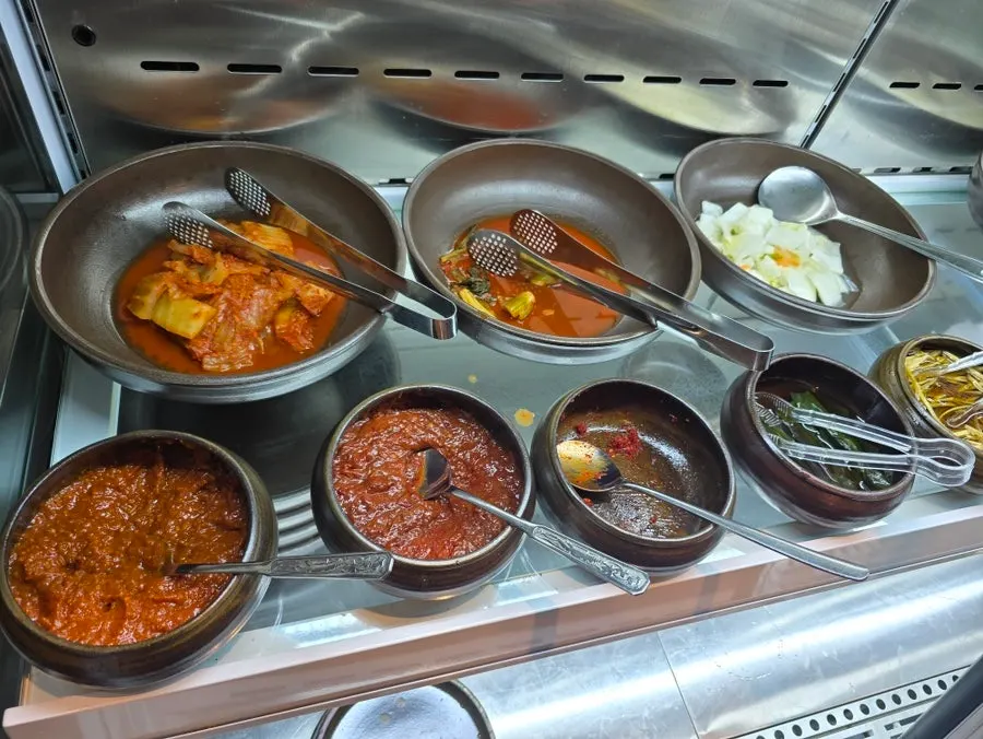 반찬과 쌈 셀프코너