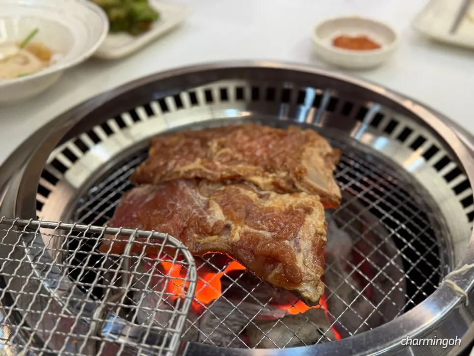 Pork galbi on the charcoal grill