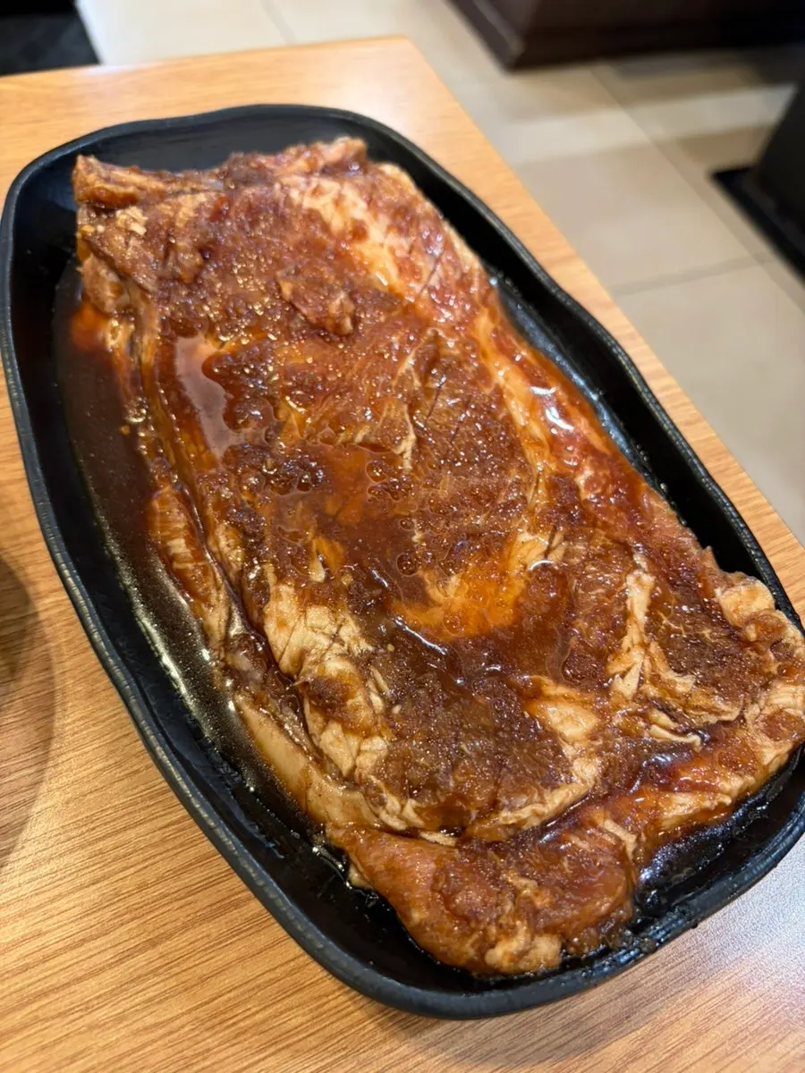 Table setting for the ordered Jeongwon seasoned galbi