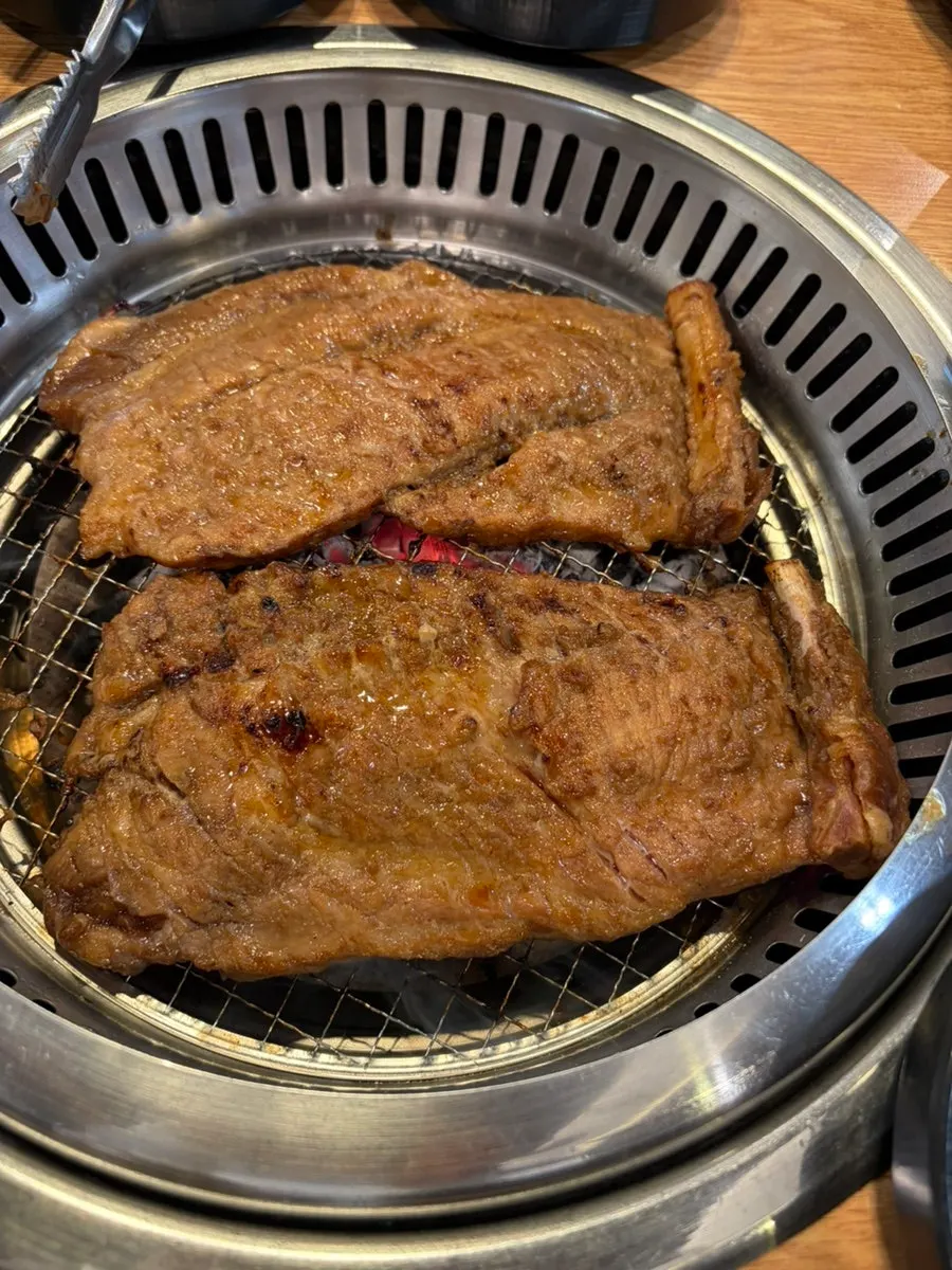 Jeongwon seasoned galbi on the tabletop grill