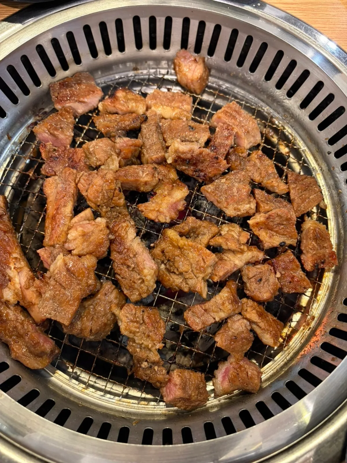 Seasoned galbi grilled to a golden brown