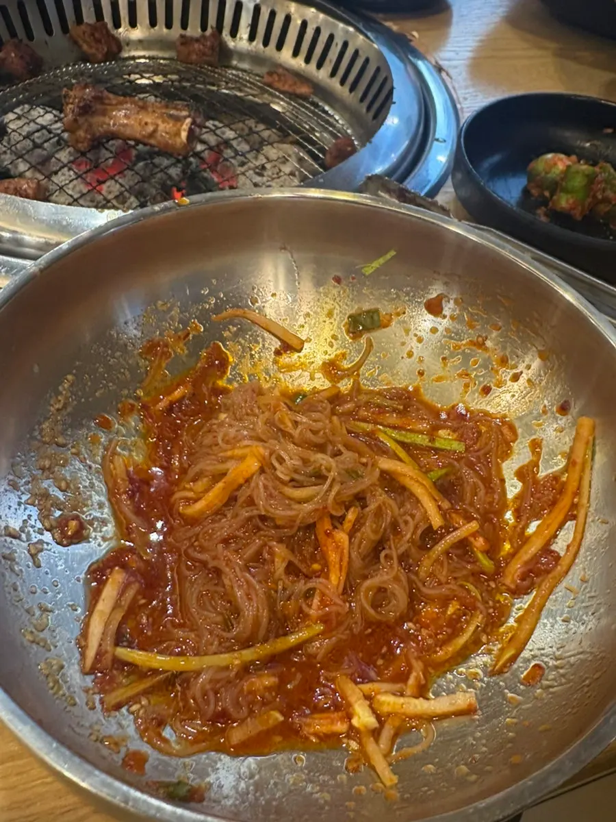 Doenjang stew packed with vegetables