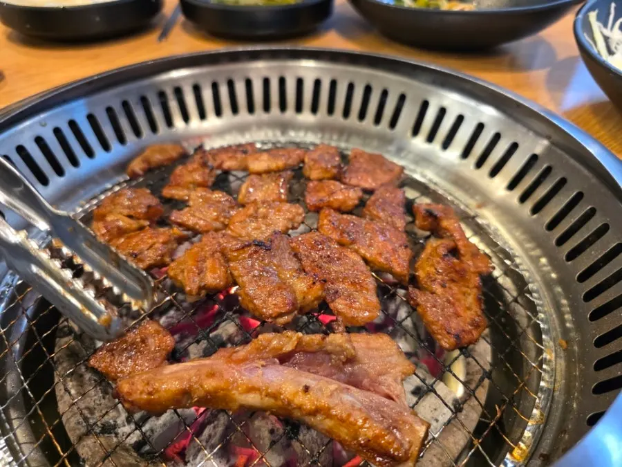 자주 뒤집어 구운 양념갈비