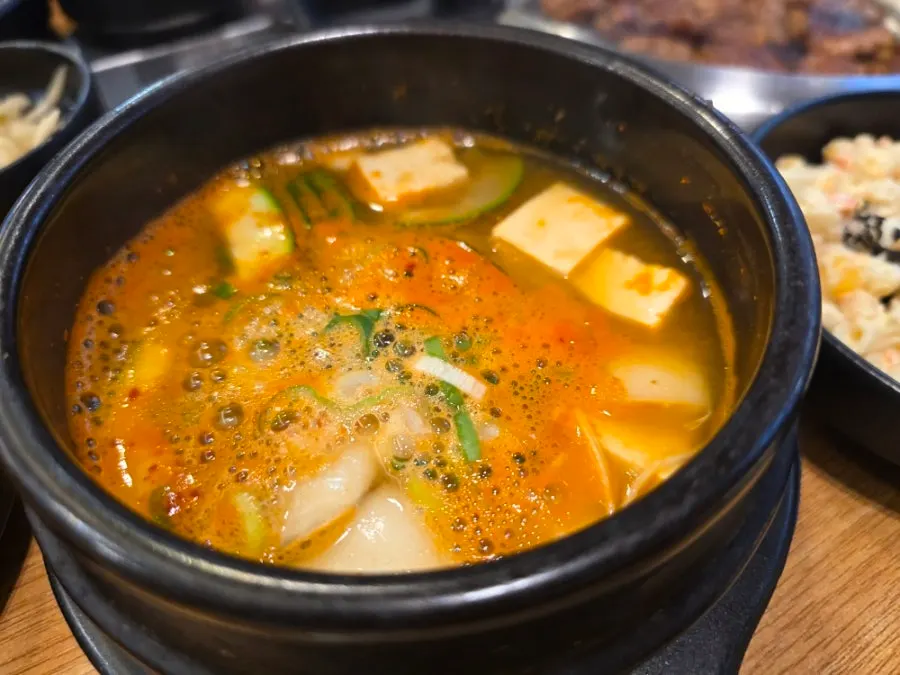 후식으로 주문한 된장찌개