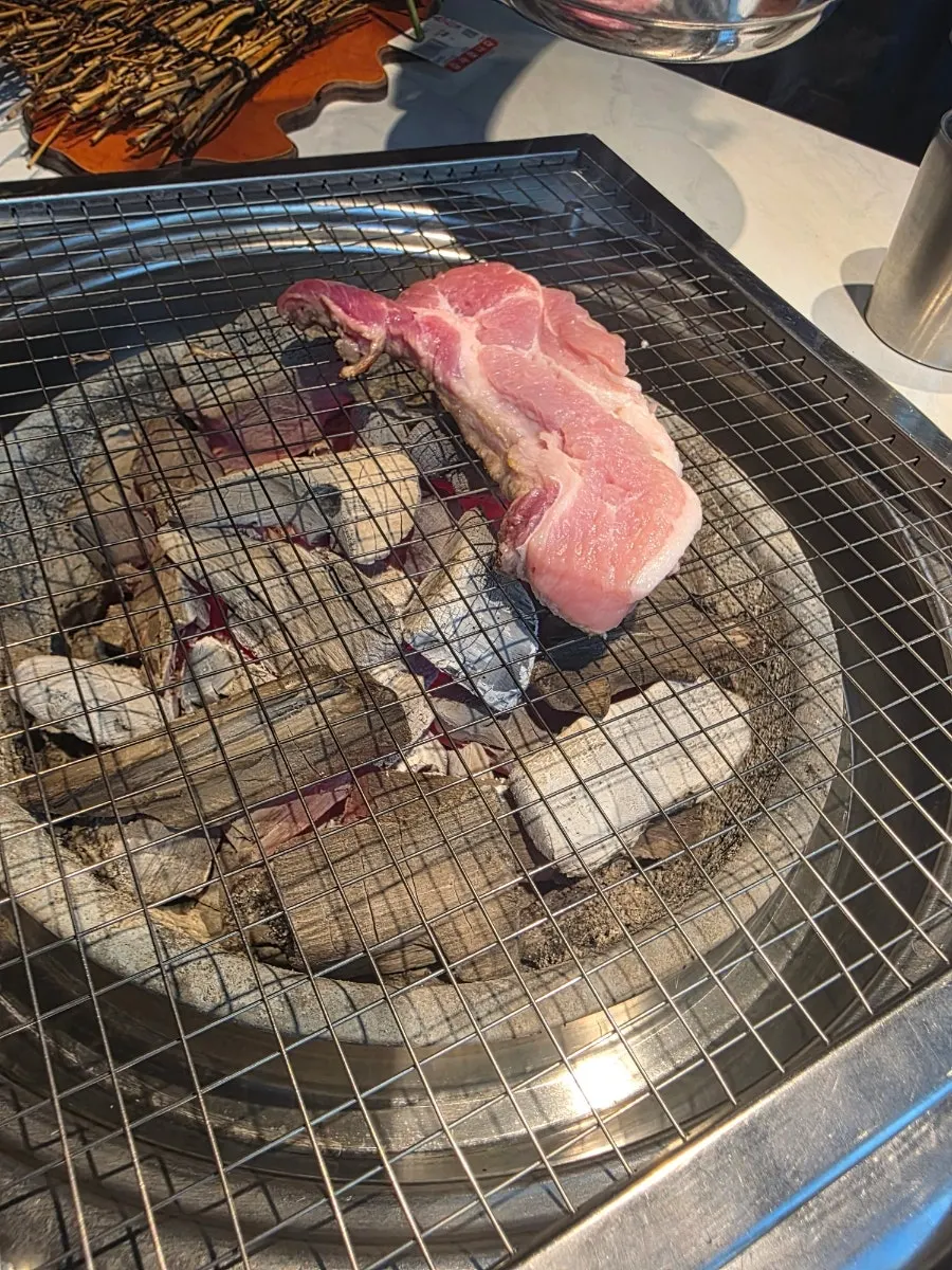 한돈세트 생갈비 꽃목살 삼겹살 구성