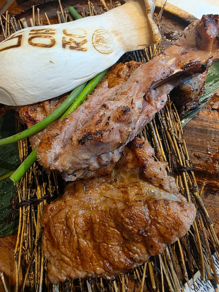 초벌해 나온 양념돼지갈비 250g