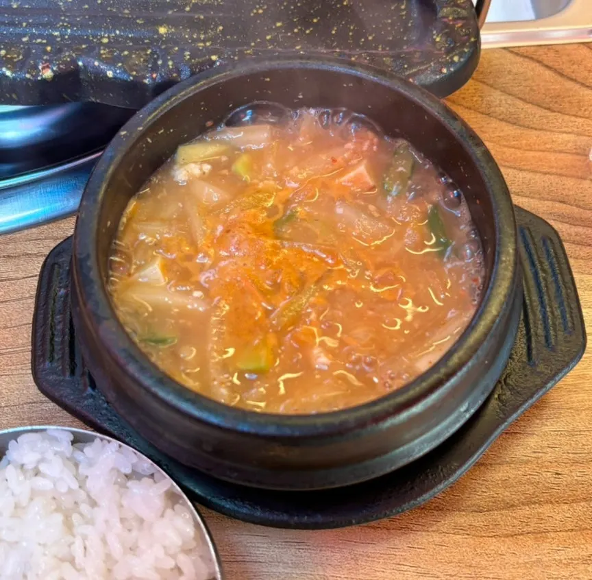 건더기 가득한 된장찌개
