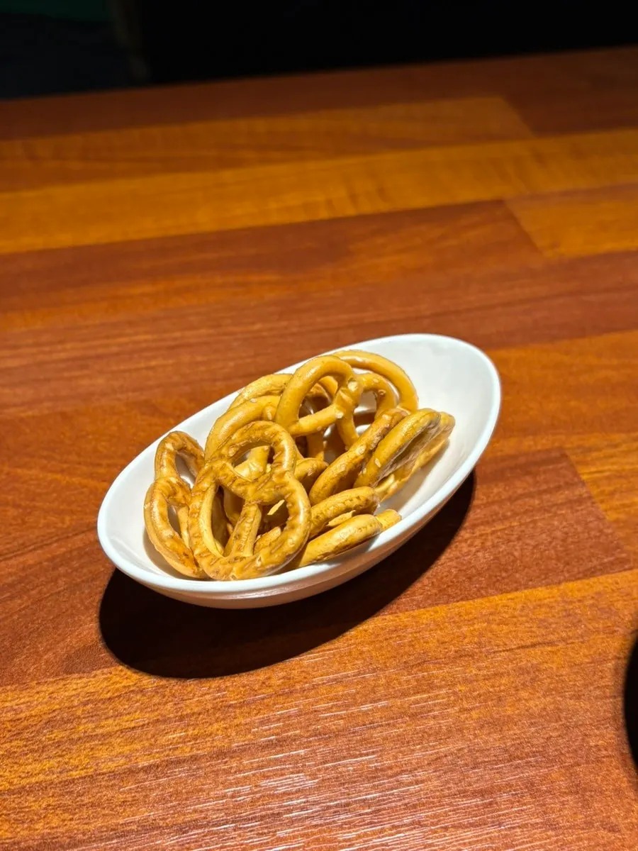 Pre-meal bread and pretzel at Adam