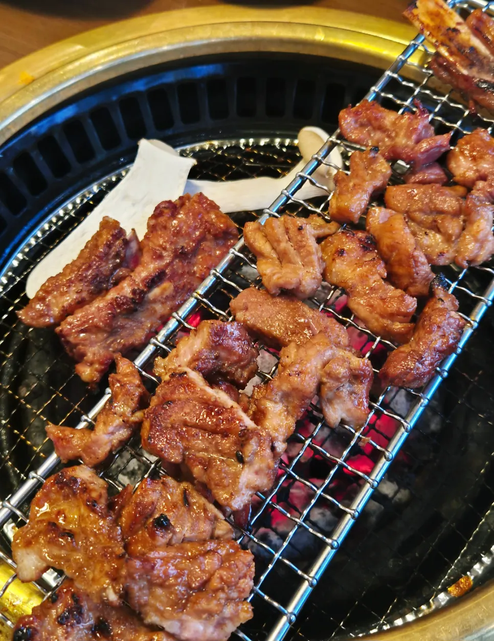 익어가는 양념갈비 클로즈업