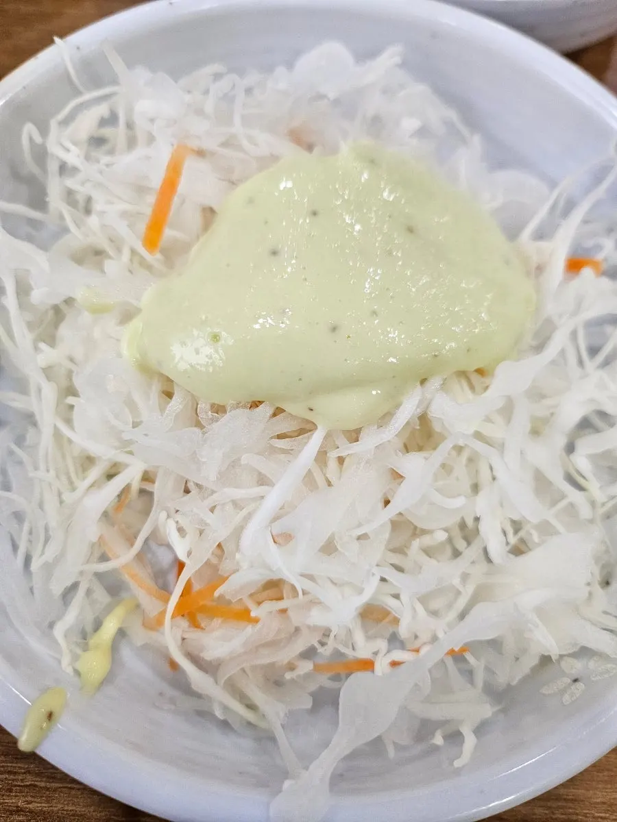 Basic side dishes served with hwasan jjukkumi