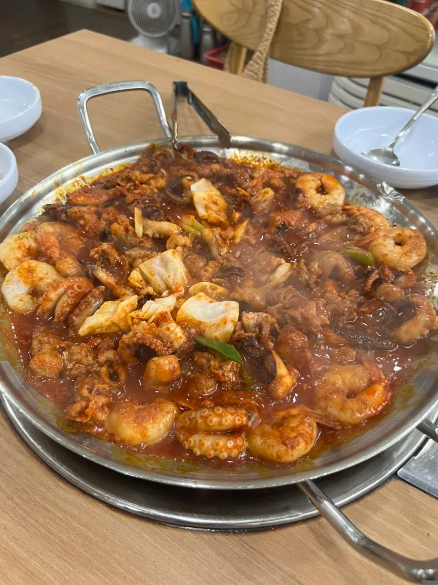 익어가는 쭈꾸미와 우삼겹, 새우