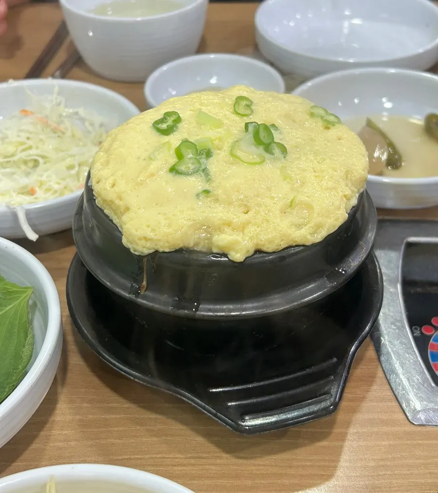 店門口小菜自助吧