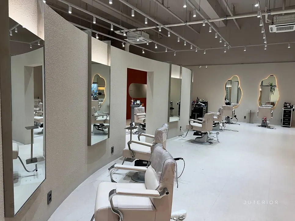 Interior of Auruum Hair Jeonju Innovation Branch