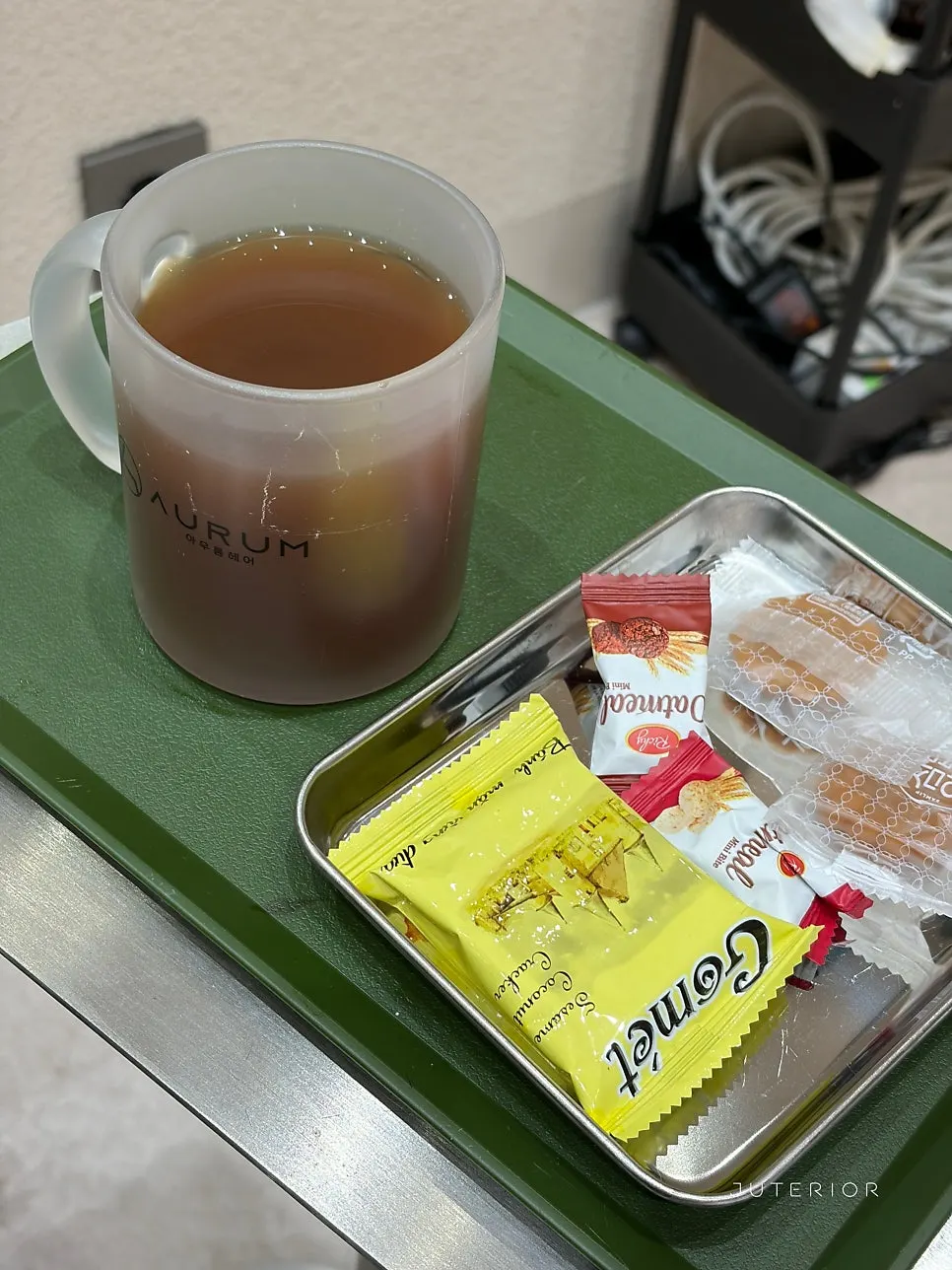 Drink and snacks served during the perm appointment