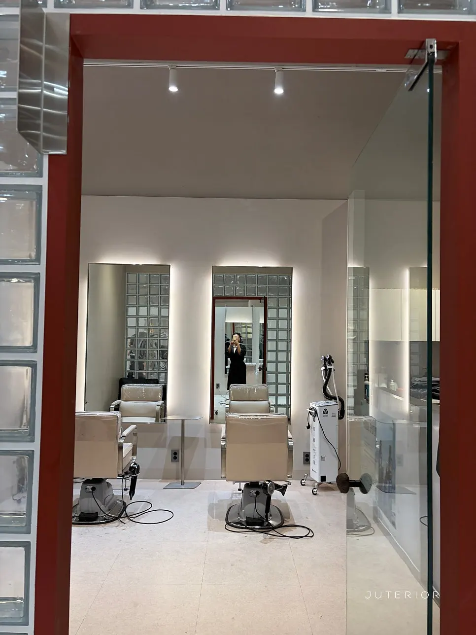 VIP room for private hair services