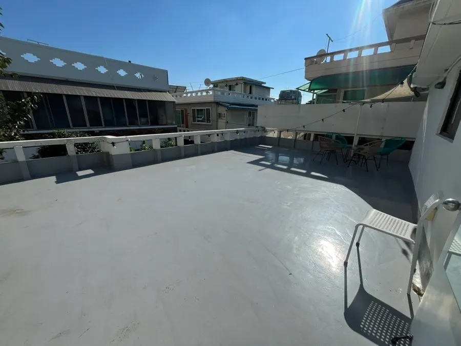 Caundry's second-floor space