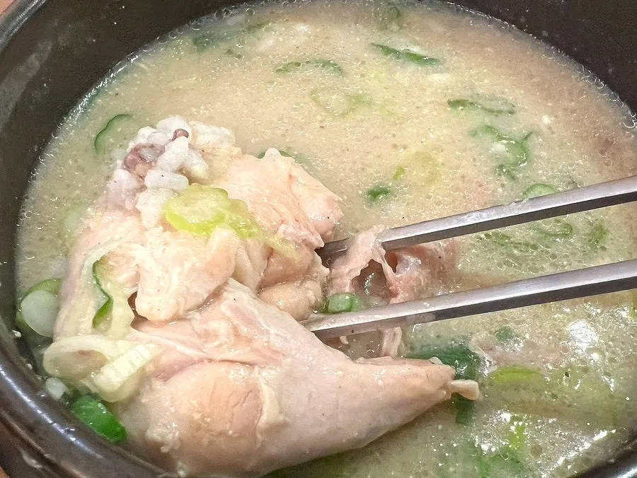 Chicken dipped in salt and pepper