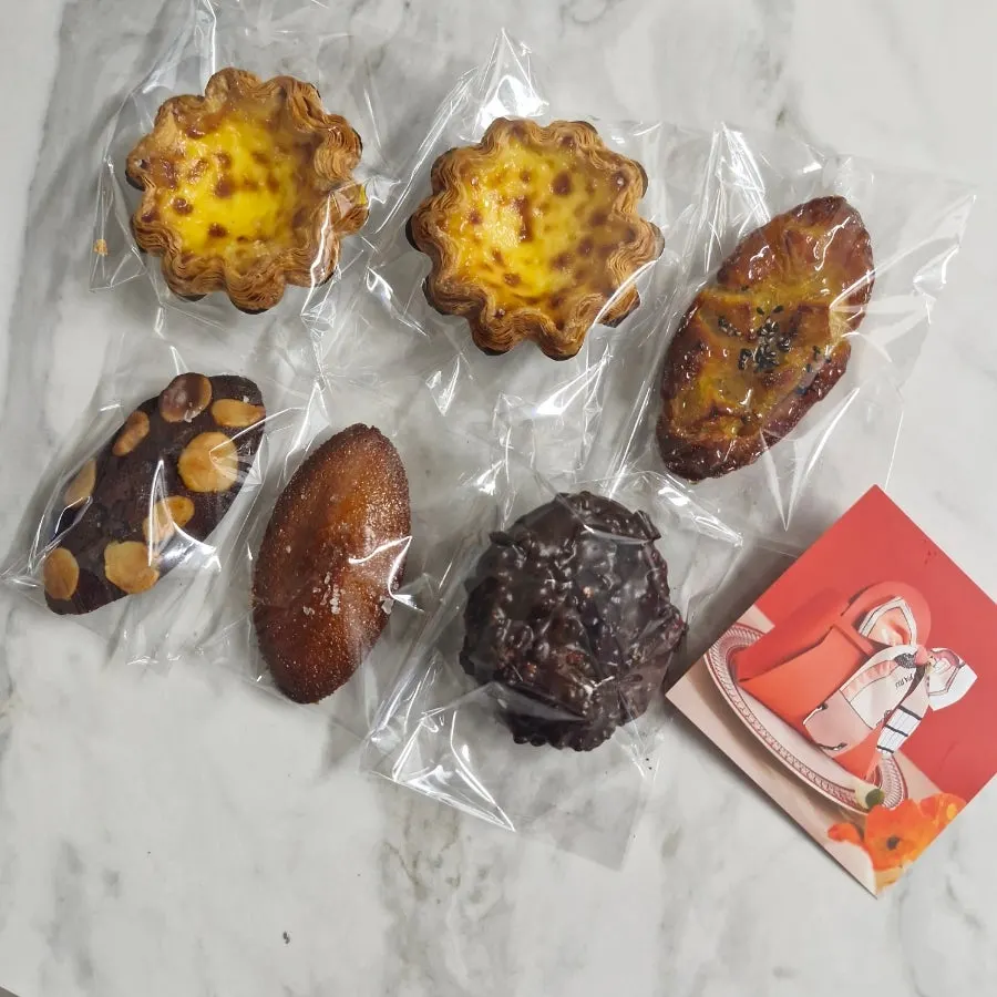 Closing photo of the Ppajak Financier Bar shop