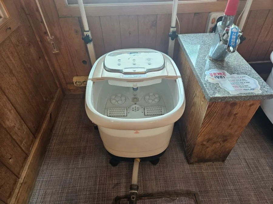 足湯後に使うフットクリームコーナー