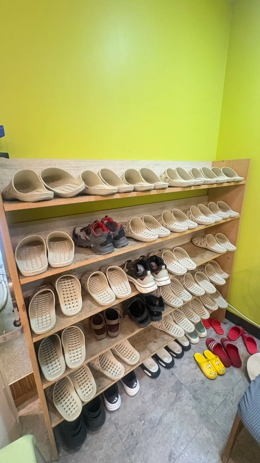 Area for changing into slippers