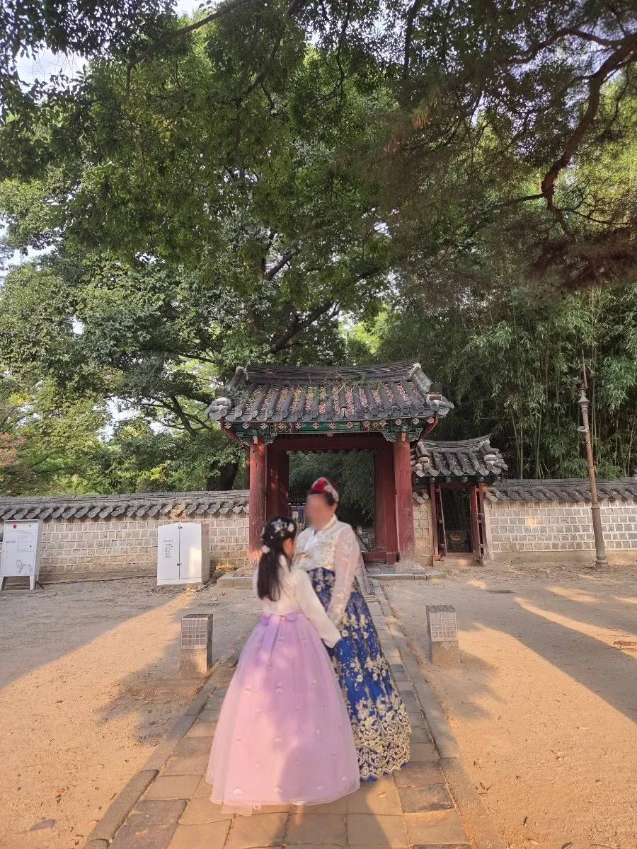 Photo taken in hanbok at Jeonju Hanok Village