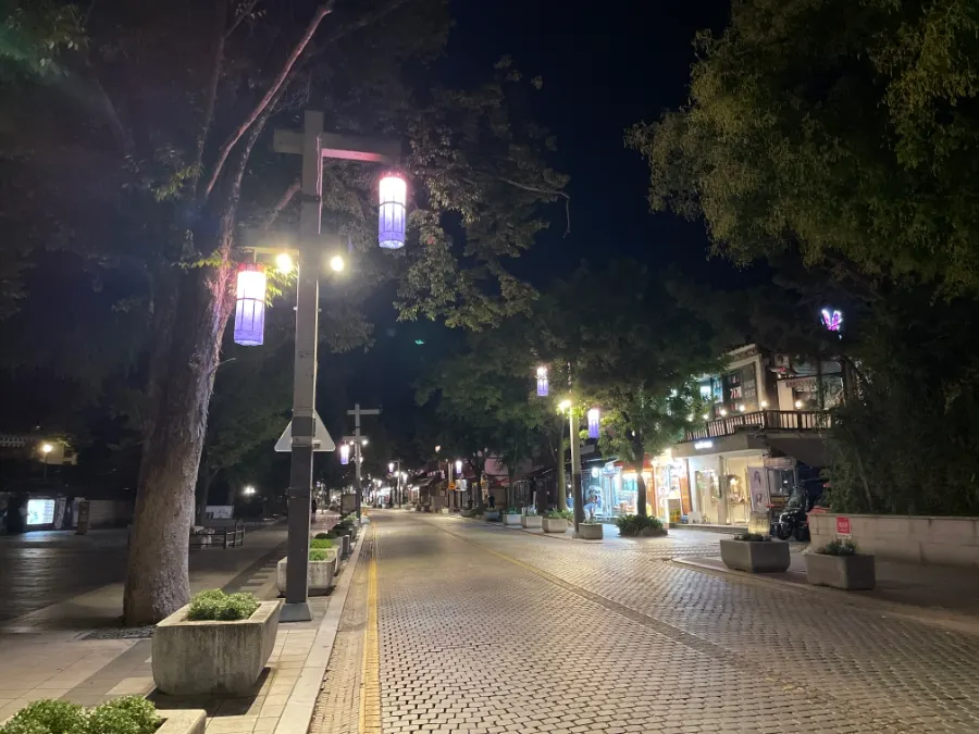 경기전 앞 한옥마을 메인거리