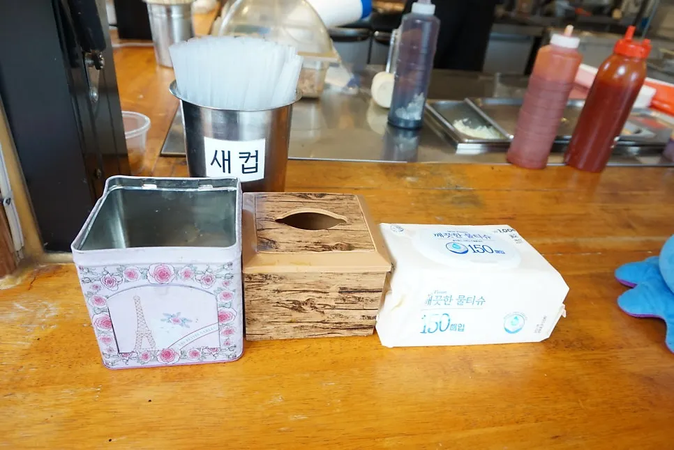 Tissue paper and wet wipes provided at the shop