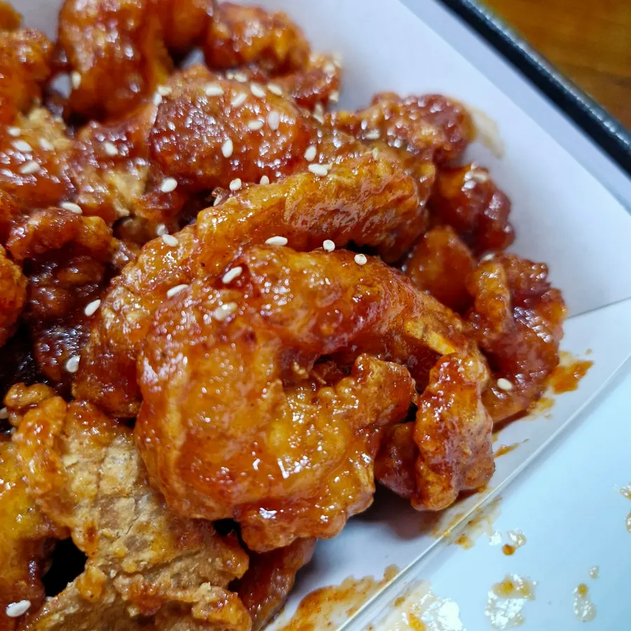 Gambar penutup Mannyeon Dakgangjeong Hanok Village Direct Store