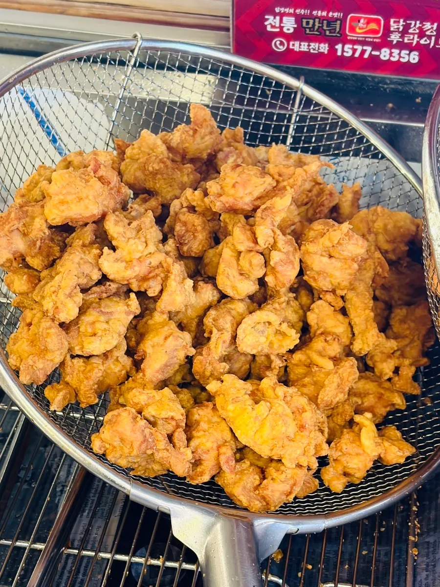 Tender inside of the dakgangjeong meat