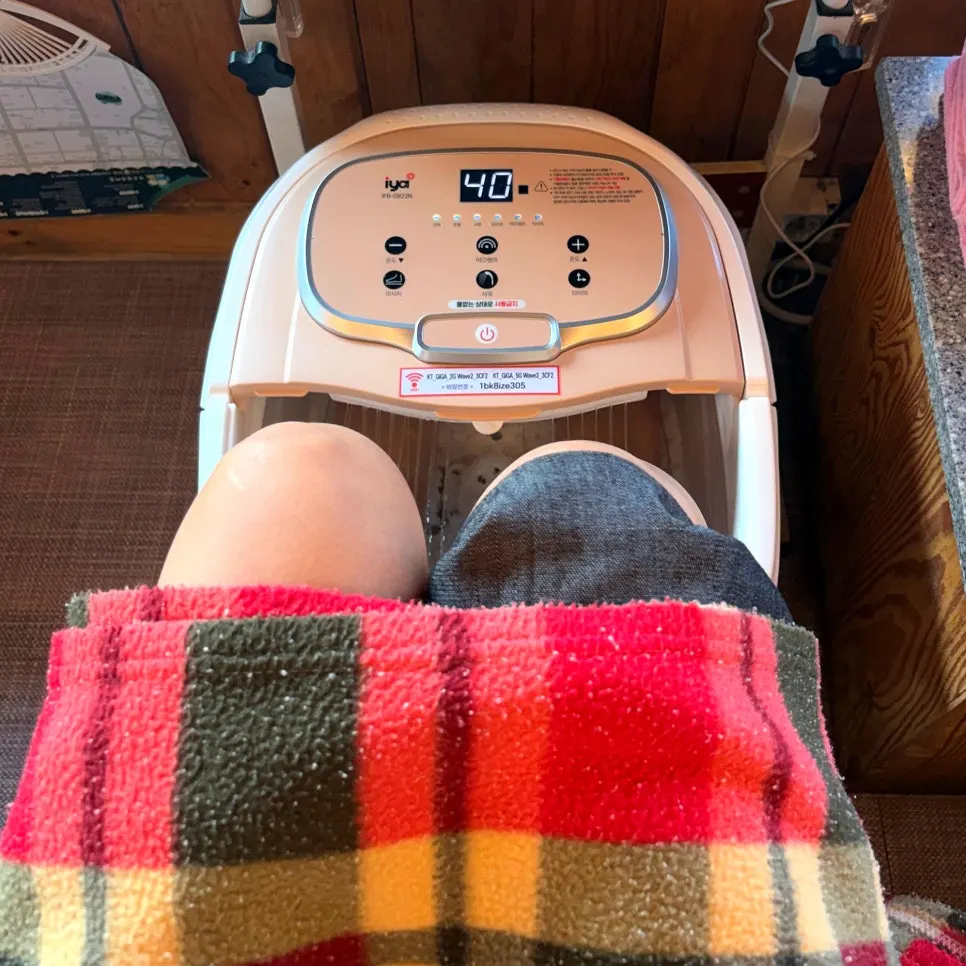 A shoulder massage device used with the foot bath course