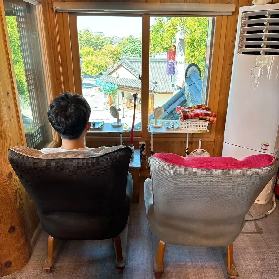 안마족욕카페전망 족욕 이용 모습