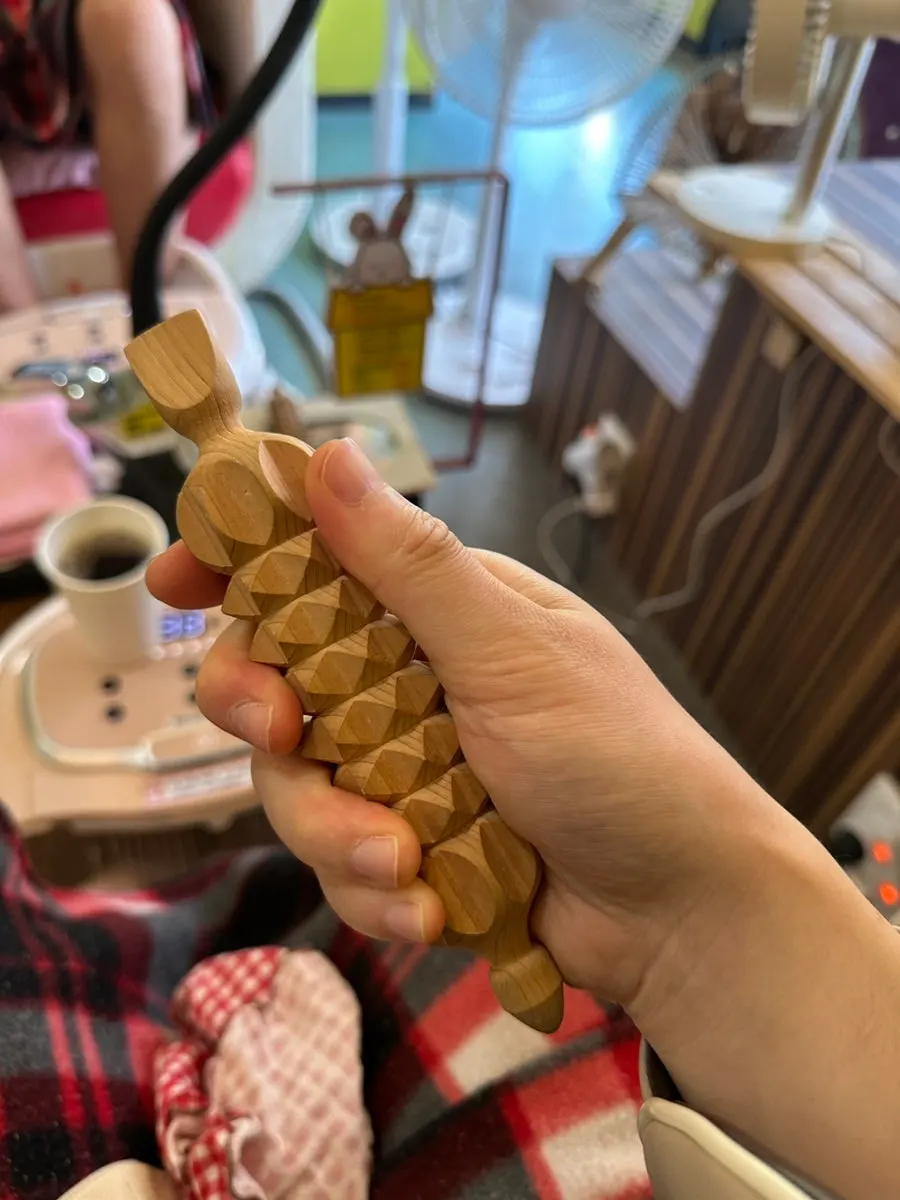 무료로 제공된 따뜻한 우엉차