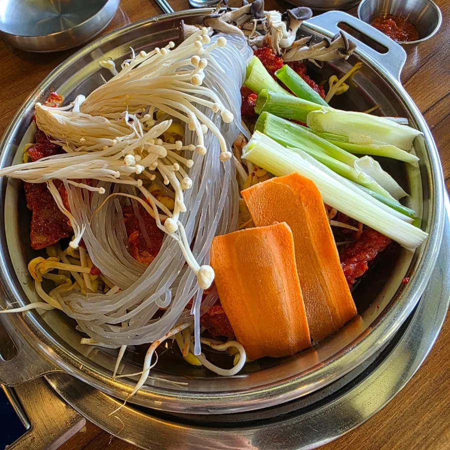 Galbi hot pot set ready to eat