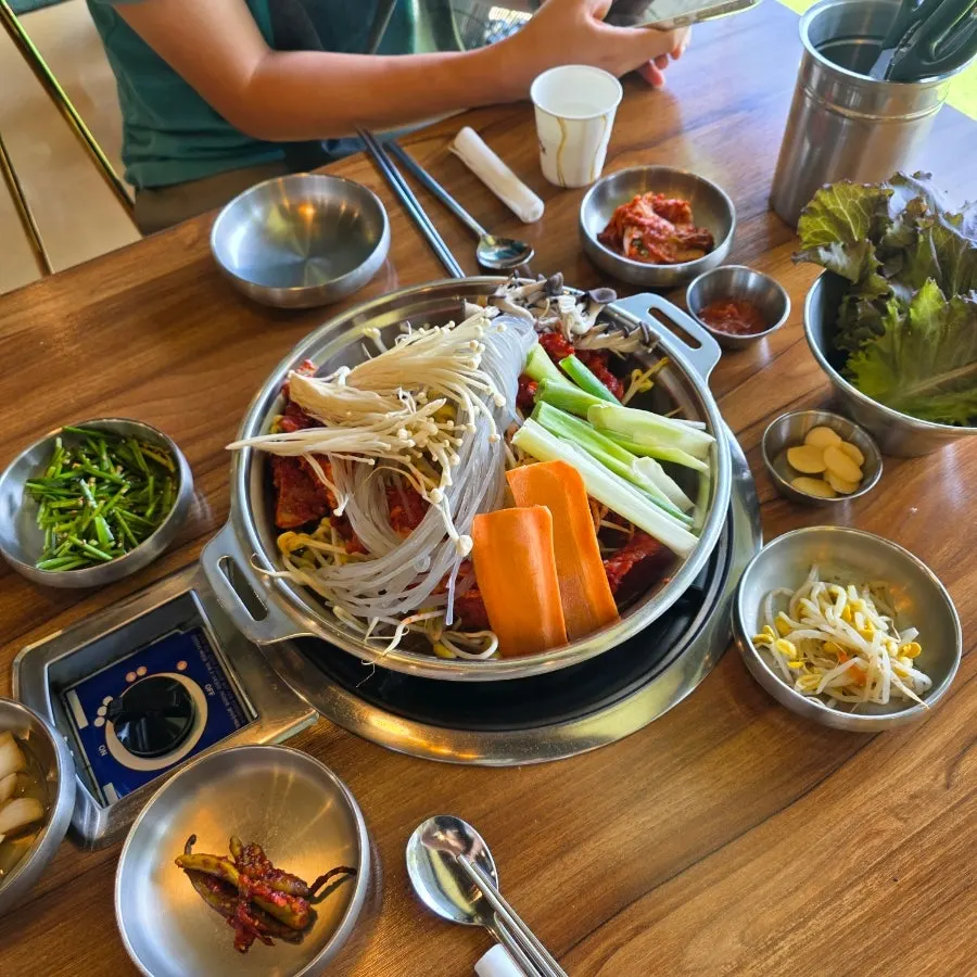 Galbi hot pot with mushrooms and glass noodles