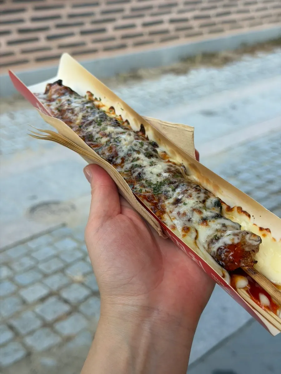 문꼬치문강정 치즈닭꼬치와 문어꼬치