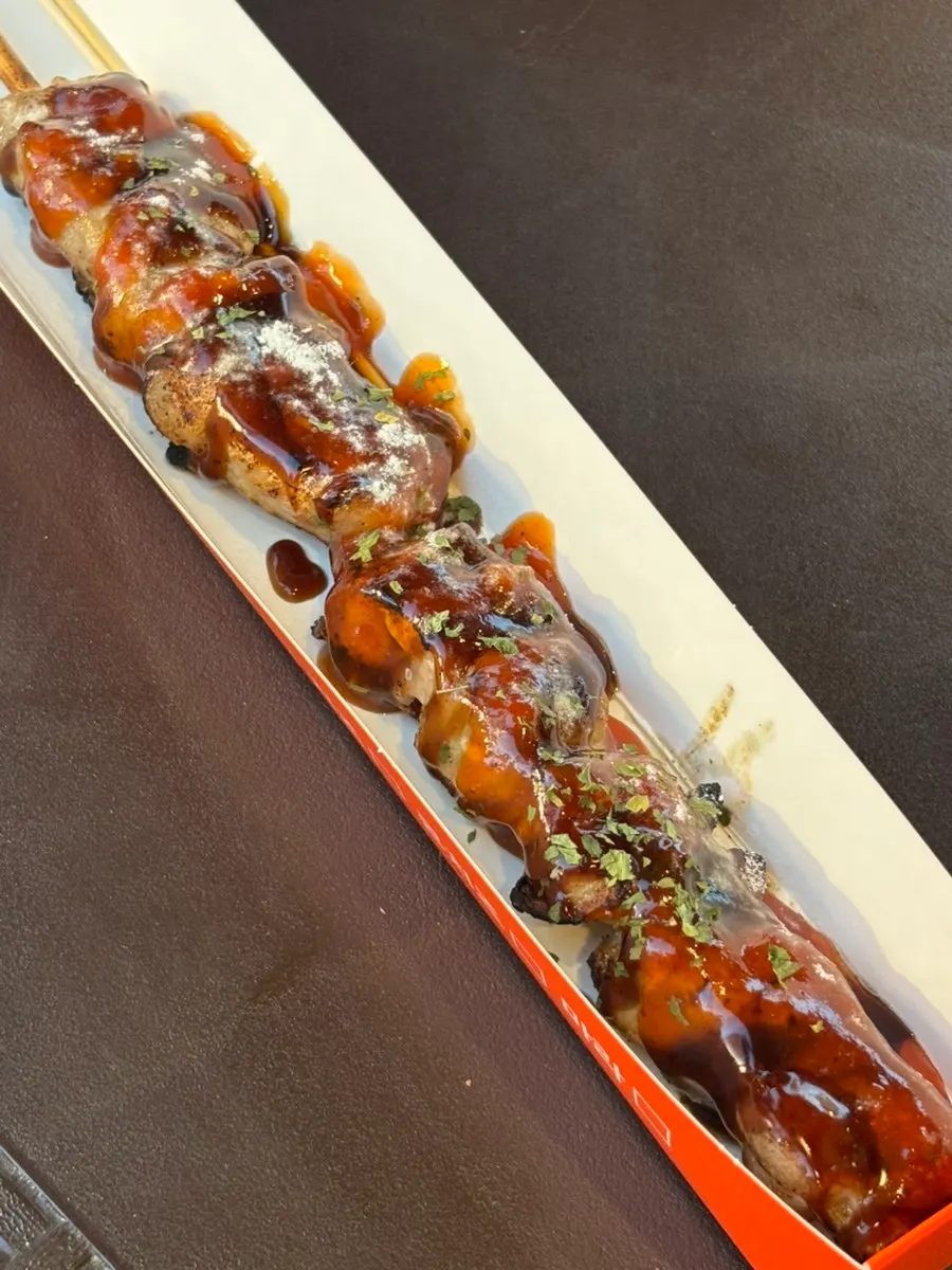 순한맛으로 주문한 데리야끼 닭꼬치