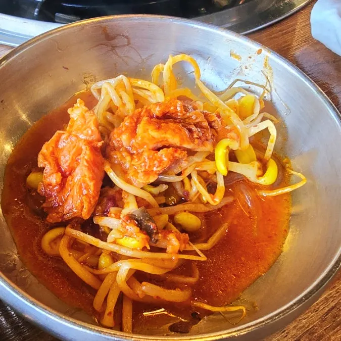 Galbi meat cut into easy-to-eat pieces