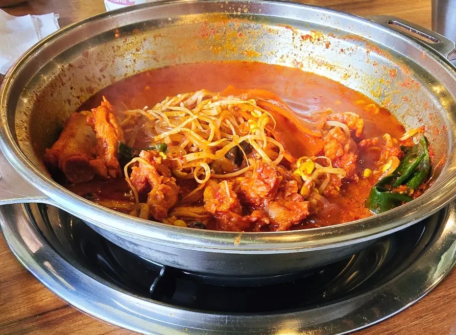 Galbi hot pot midway through the meal