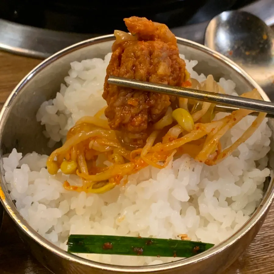 전골 속 푸짐한 콩나물