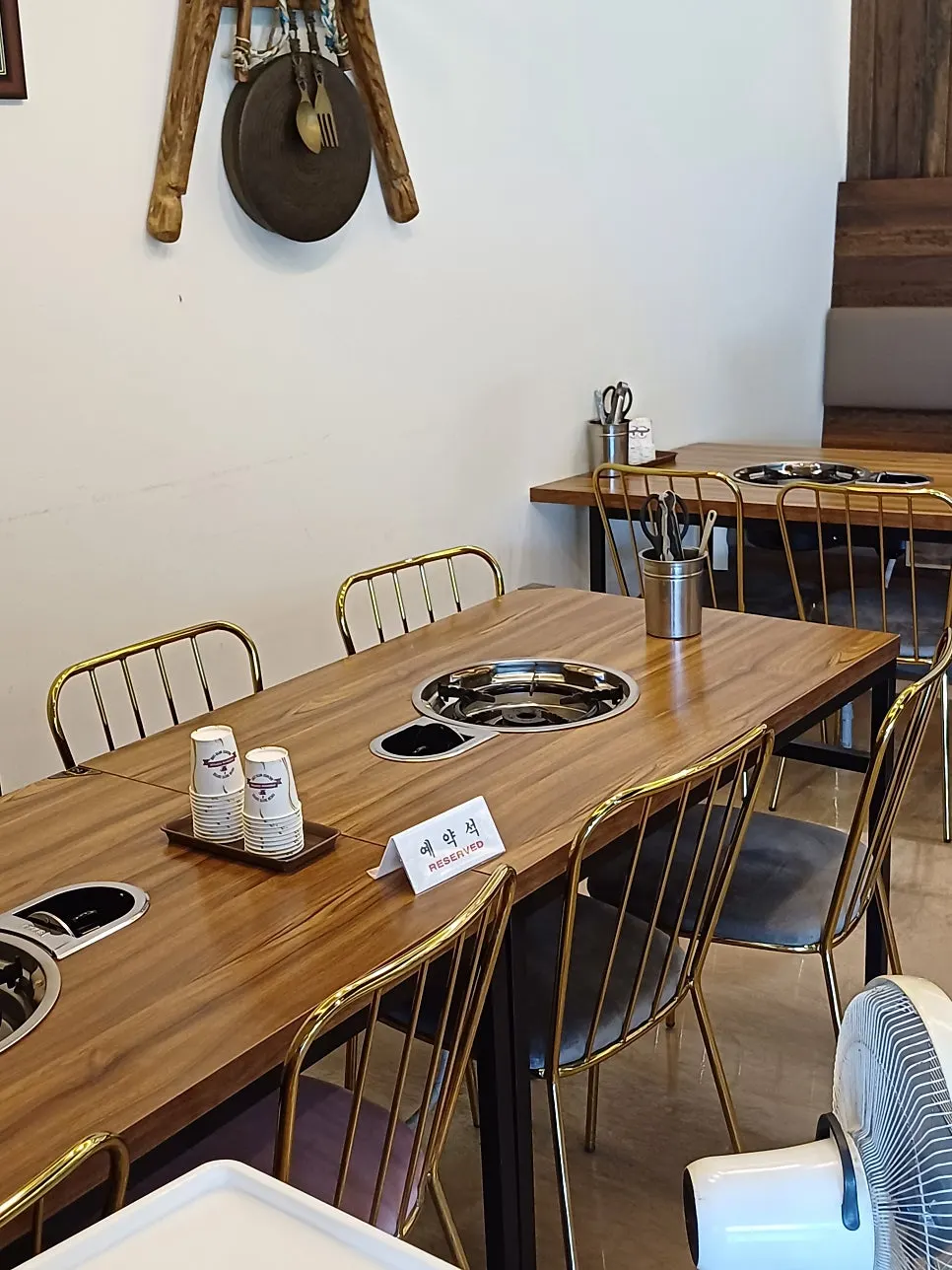 店内の韓屋スタイルの内装